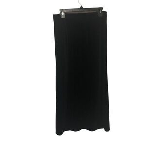 Milano Design Group Size Large (L) NWT Black Velvety Skirt